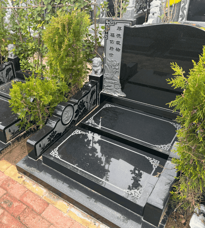 青龙岗纪念园传统立碑墓型8号